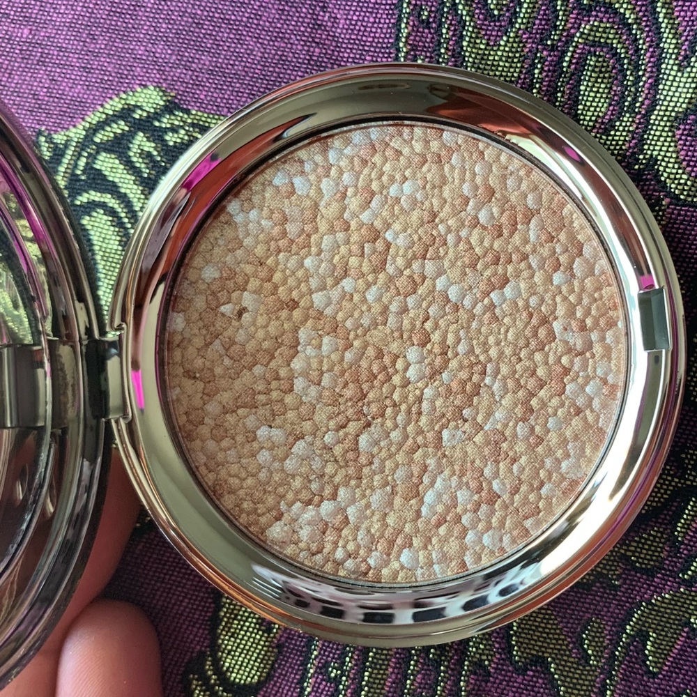 Ciate Confetti Highlighter
